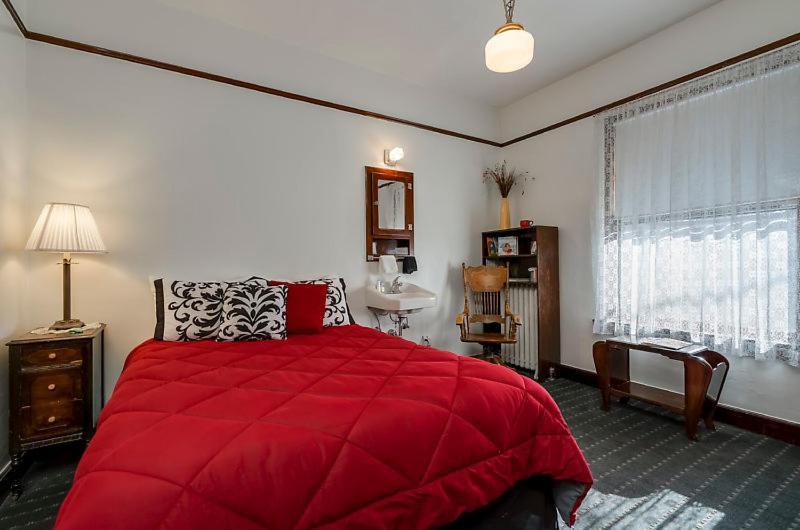 Ryan Hotel 월리스 외부 사진