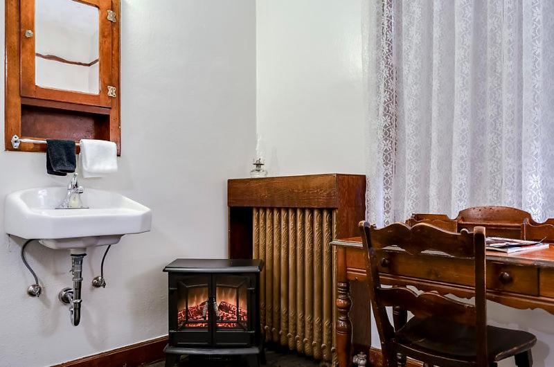 Ryan Hotel 월리스 외부 사진