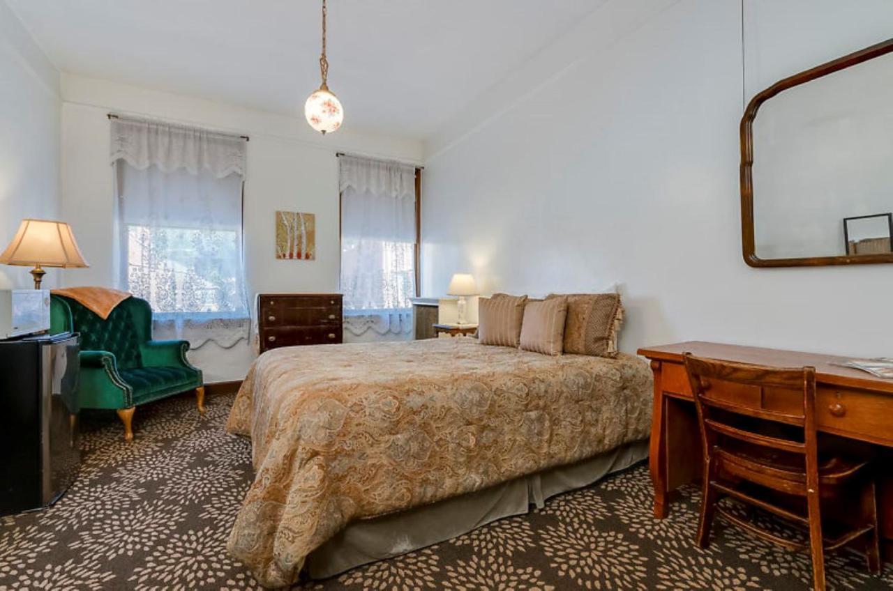 Ryan Hotel 월리스 외부 사진